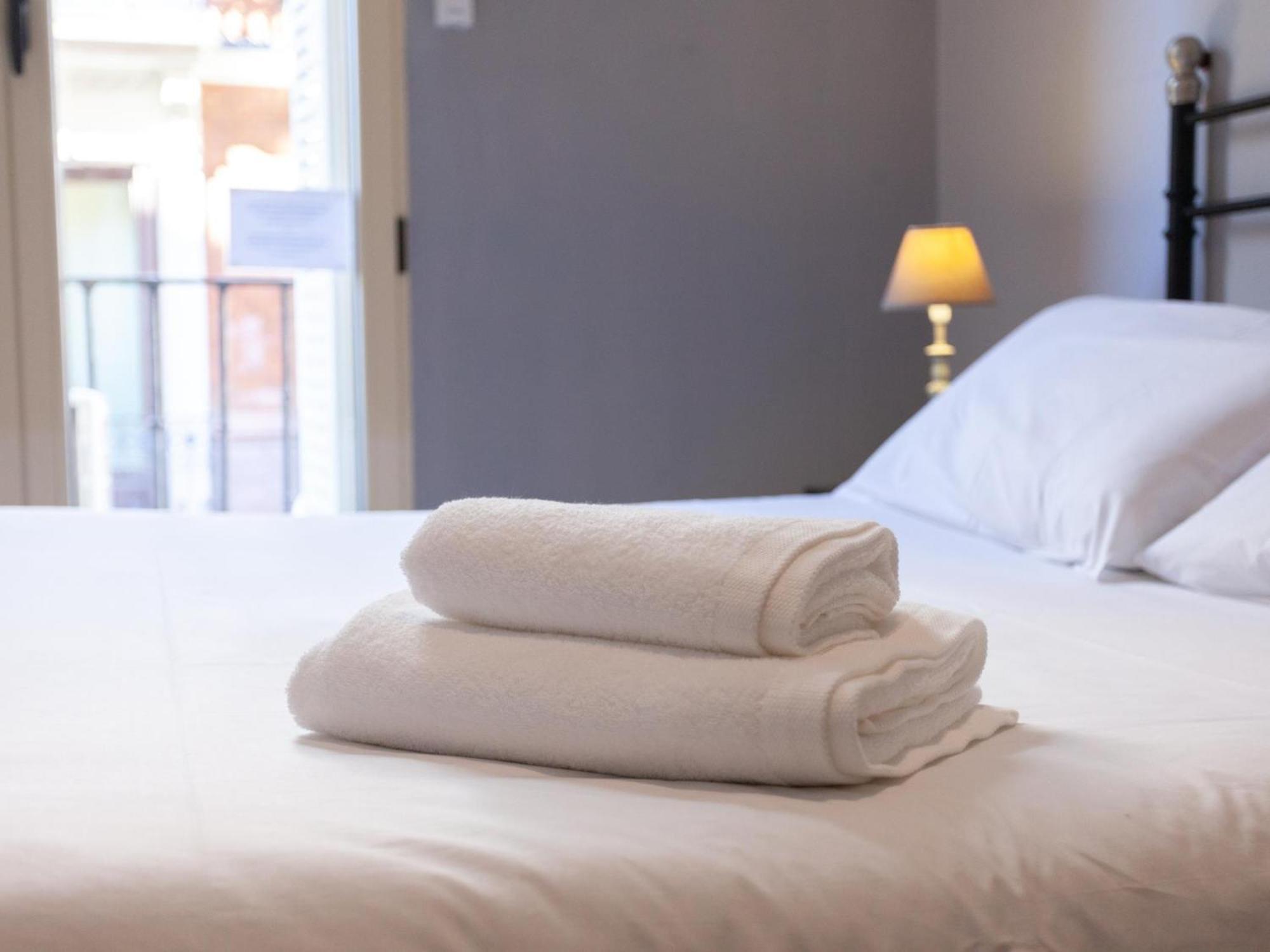 Apartamento Enorme y acogedor piso en la puerta del sol Madrid Exterior foto